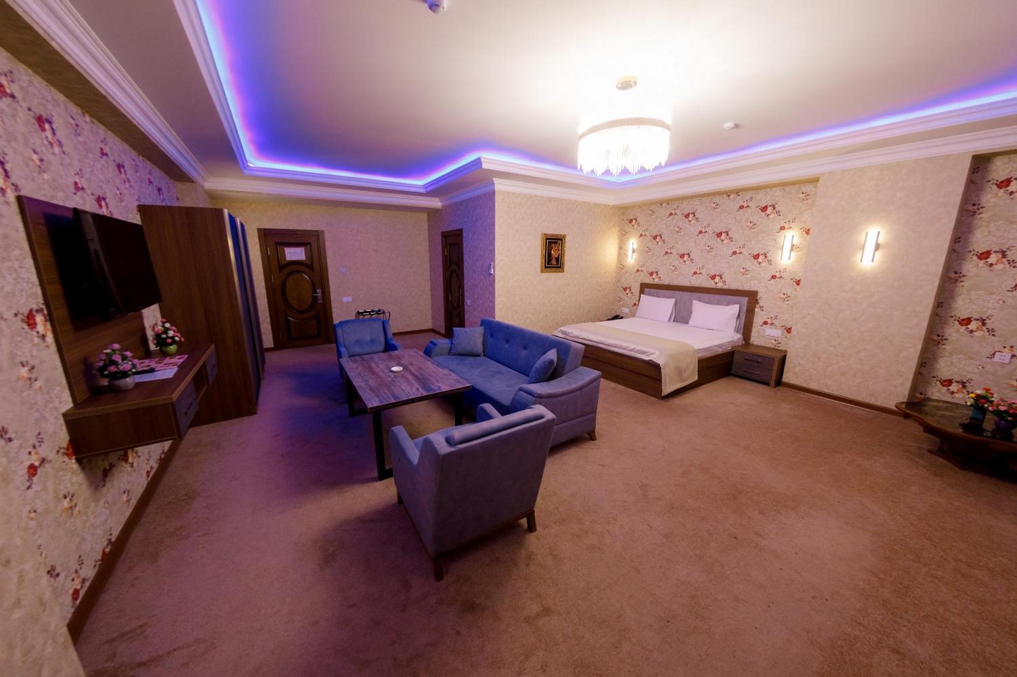 Ferienwohnung Royal Sapphire Boutique Baku Exterior foto